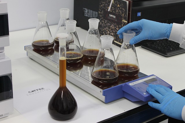 高效聚氨酯胶粘剂粘接力改善助剂，改善对油性或脱模剂残留表面的润湿粘接